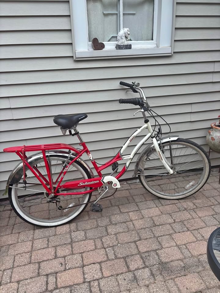 Five speed Schwinn cruiser