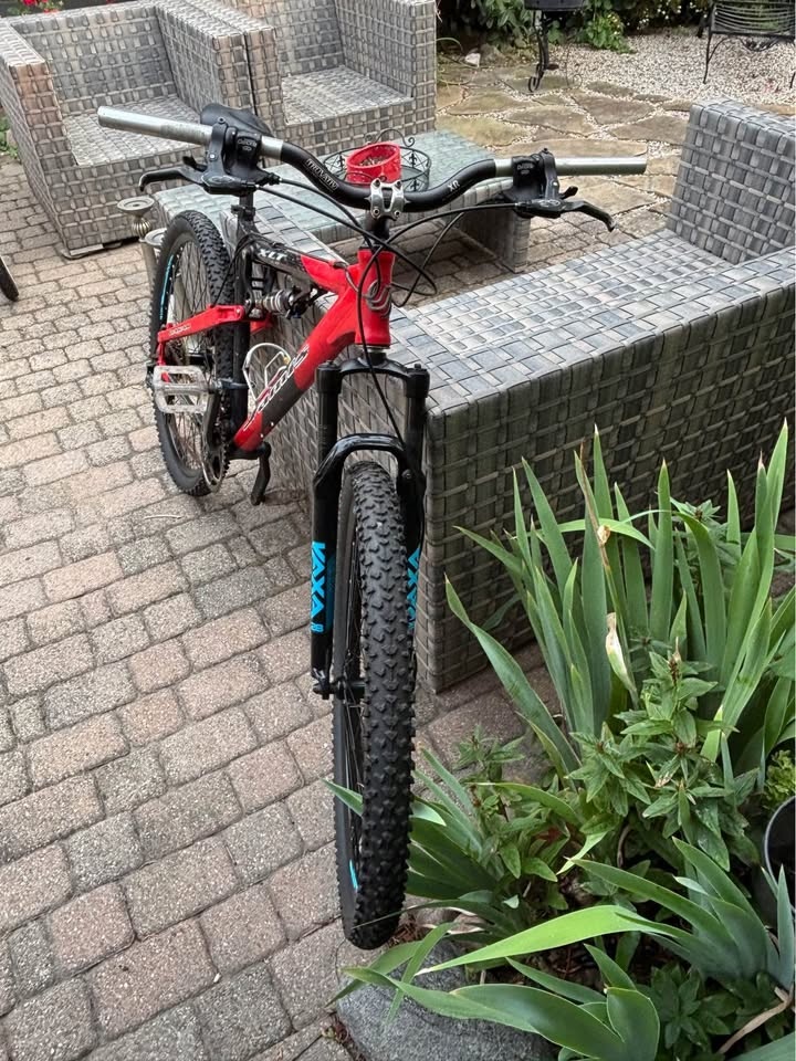 Jamis XLT mountain bike - photo 2