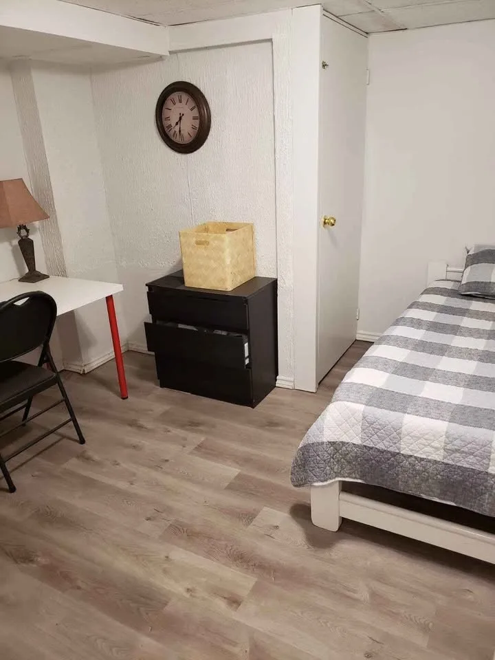 Private room for rent image indicator(2)