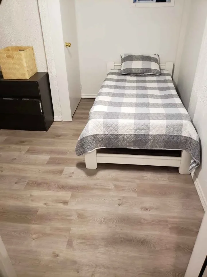 Private room for rent image indicator(6)