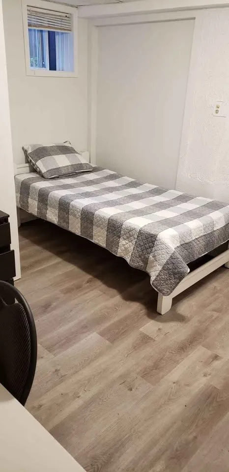 Private room for rent image indicator(10)