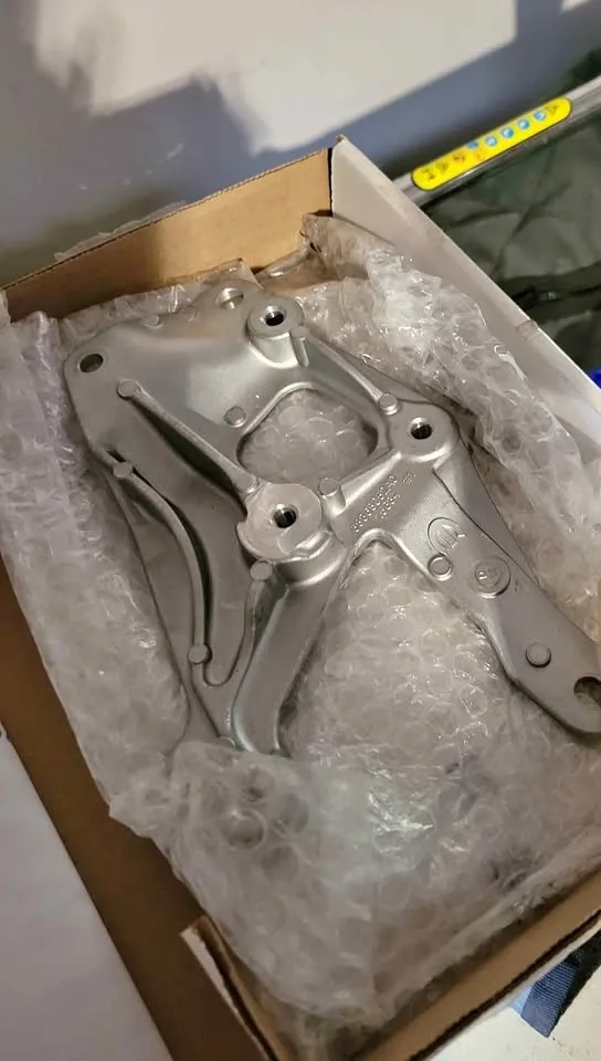 2017 dodge durango Braket and transmission heater