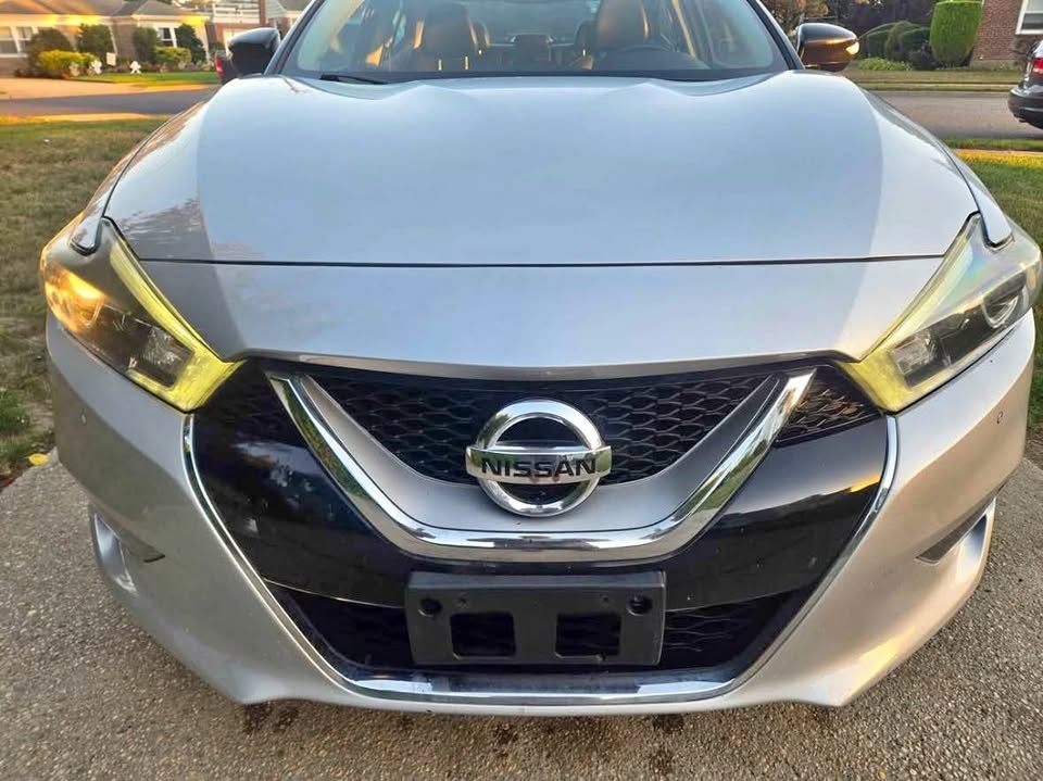 2017 Nissan Maxima · SL Sedan 4D