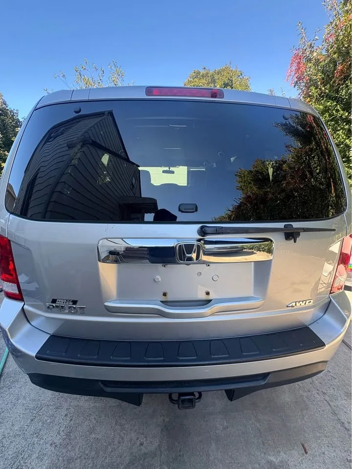 2015 Honda Pilot · EX Sport Utility 4D image indicator(6)