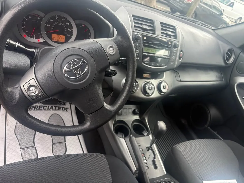 2009 Toyota RAV4 · "Sport" Sport Utility 4D image indicator(7)