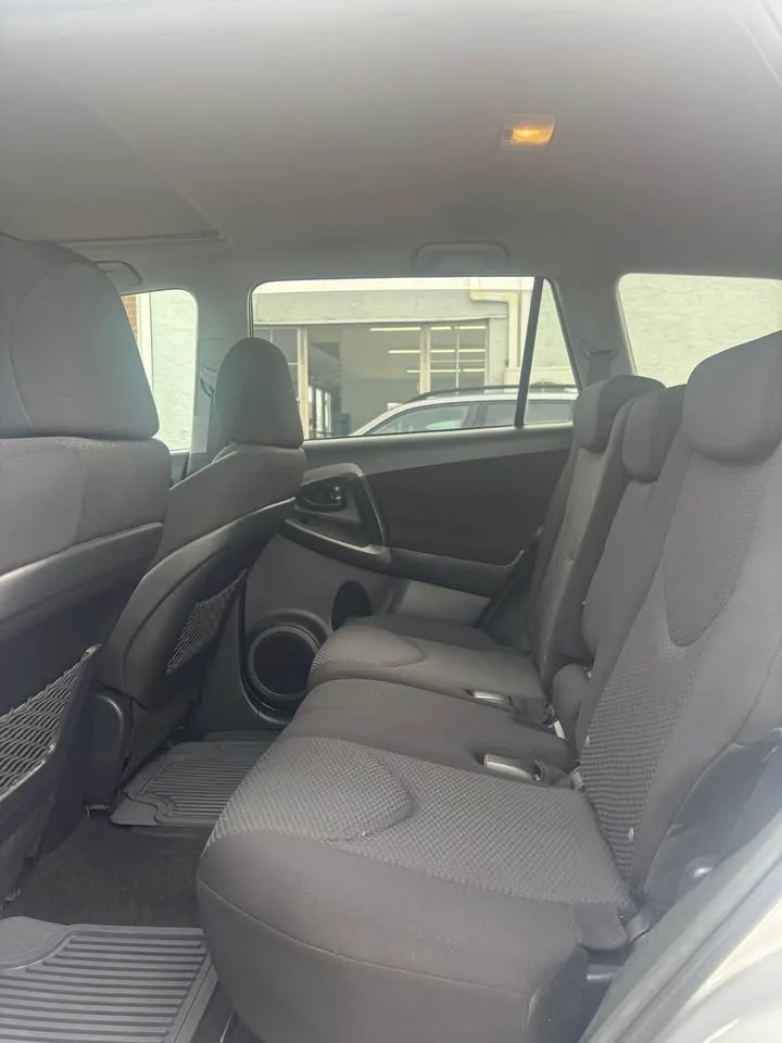 2009 Toyota RAV4 · "Sport" Sport Utility 4D image indicator(9)