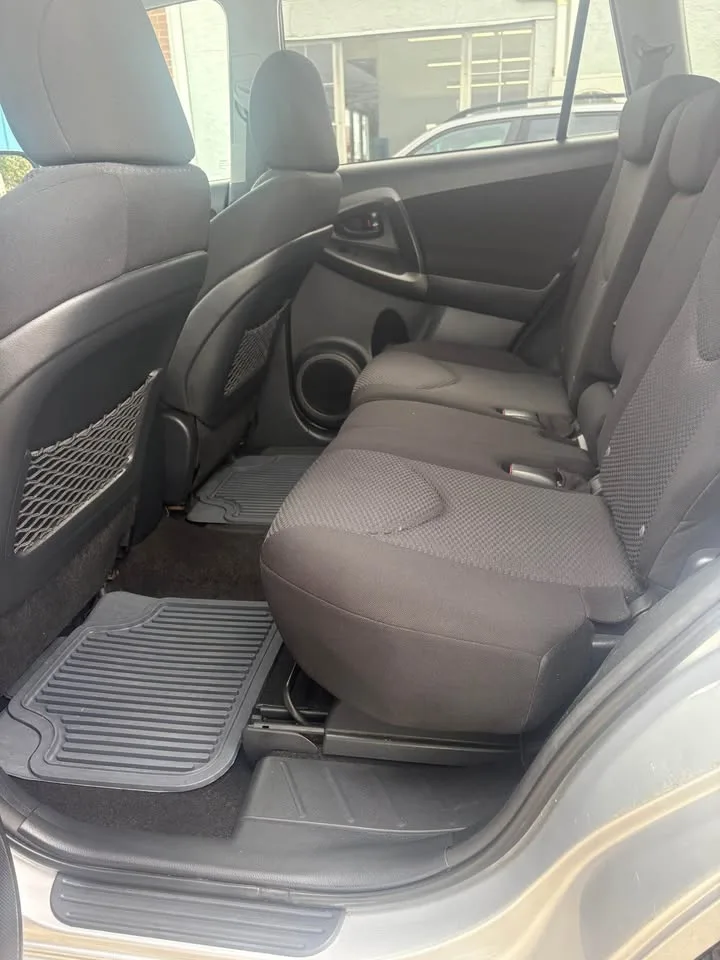 2009 Toyota RAV4 · "Sport" Sport Utility 4D image indicator(10)