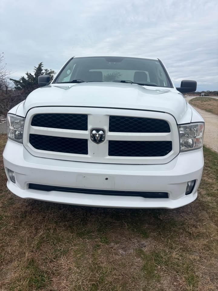 2018 Ram 1500 Crew Cab · SLT Pickup 4D 5 1/2 ft - photo 2