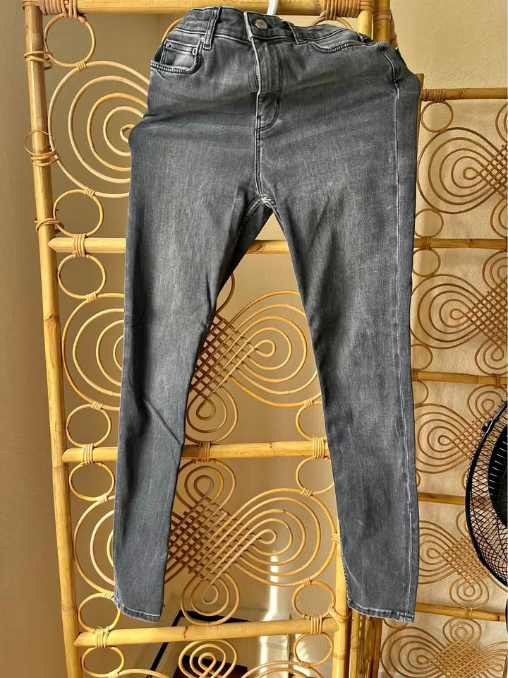 Black Zara Highwaist Skinny Jeans thumbnail