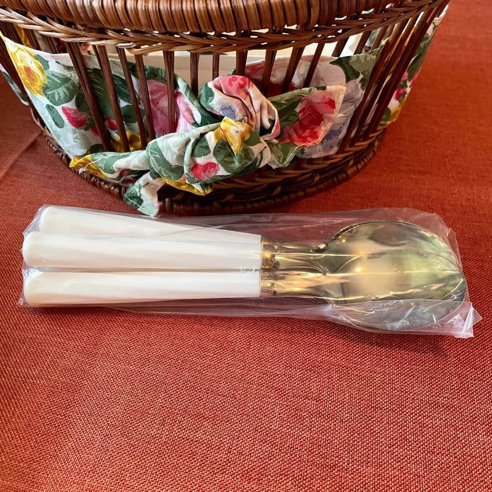 Vintage🧅Blue Onion Pattern Ceramic Dinnerware Set (5pcs) image indicator(6)