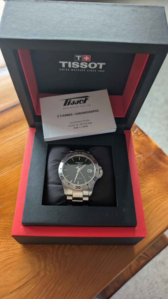 Tissot T106407A Swiss Watch for sale - photo 4