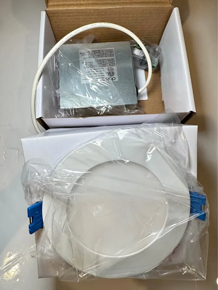 Dimmable 4" pot lights (retail $30 each) $5 each (100 available)