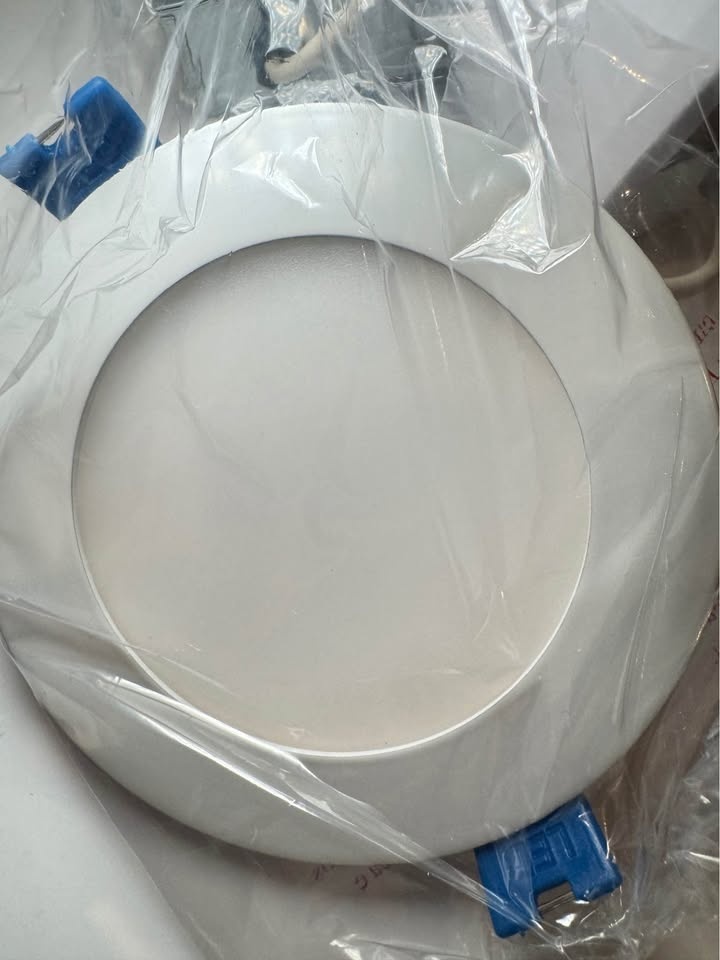 Dimmable 4" pot lights (retail $30 each) $5 each (100 available) - photo 2