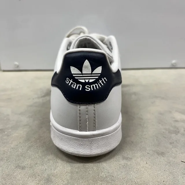 Adidas Stan Smith sz7 image indicator(2)