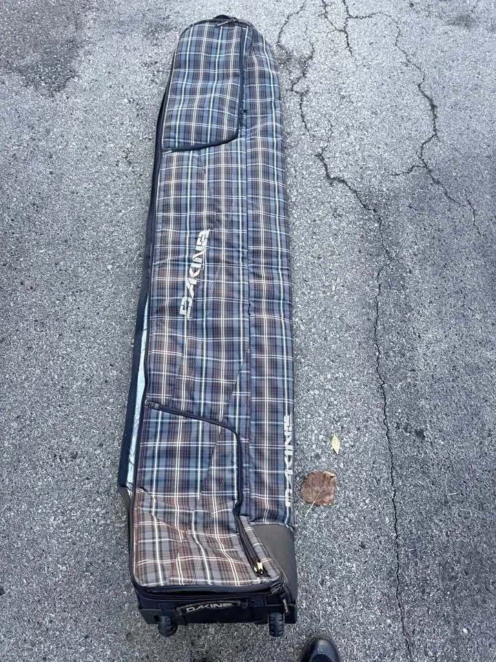 Dakine Wheeled Snowboard Travel Bag – Padded, Good Condition