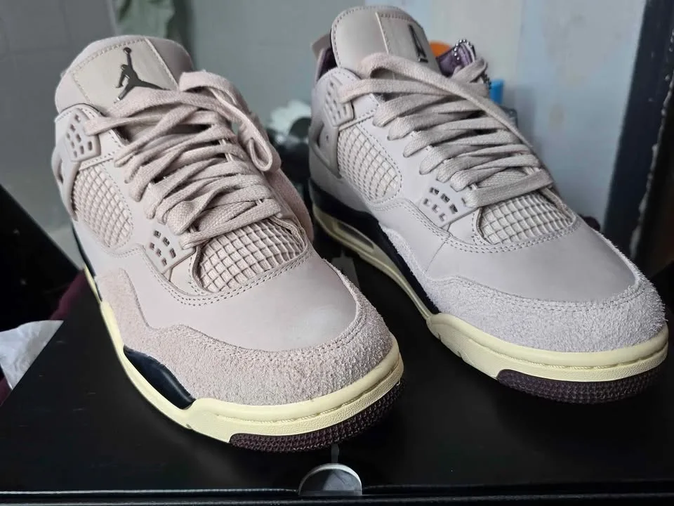 Jordan 4 Retro A Ma Maniére (Women's) image indicator(3)