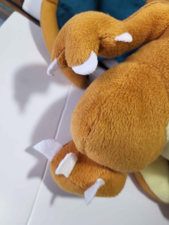 1998 Nintendo Pokemon Charizard 12 inch Plush Toy - photo 5