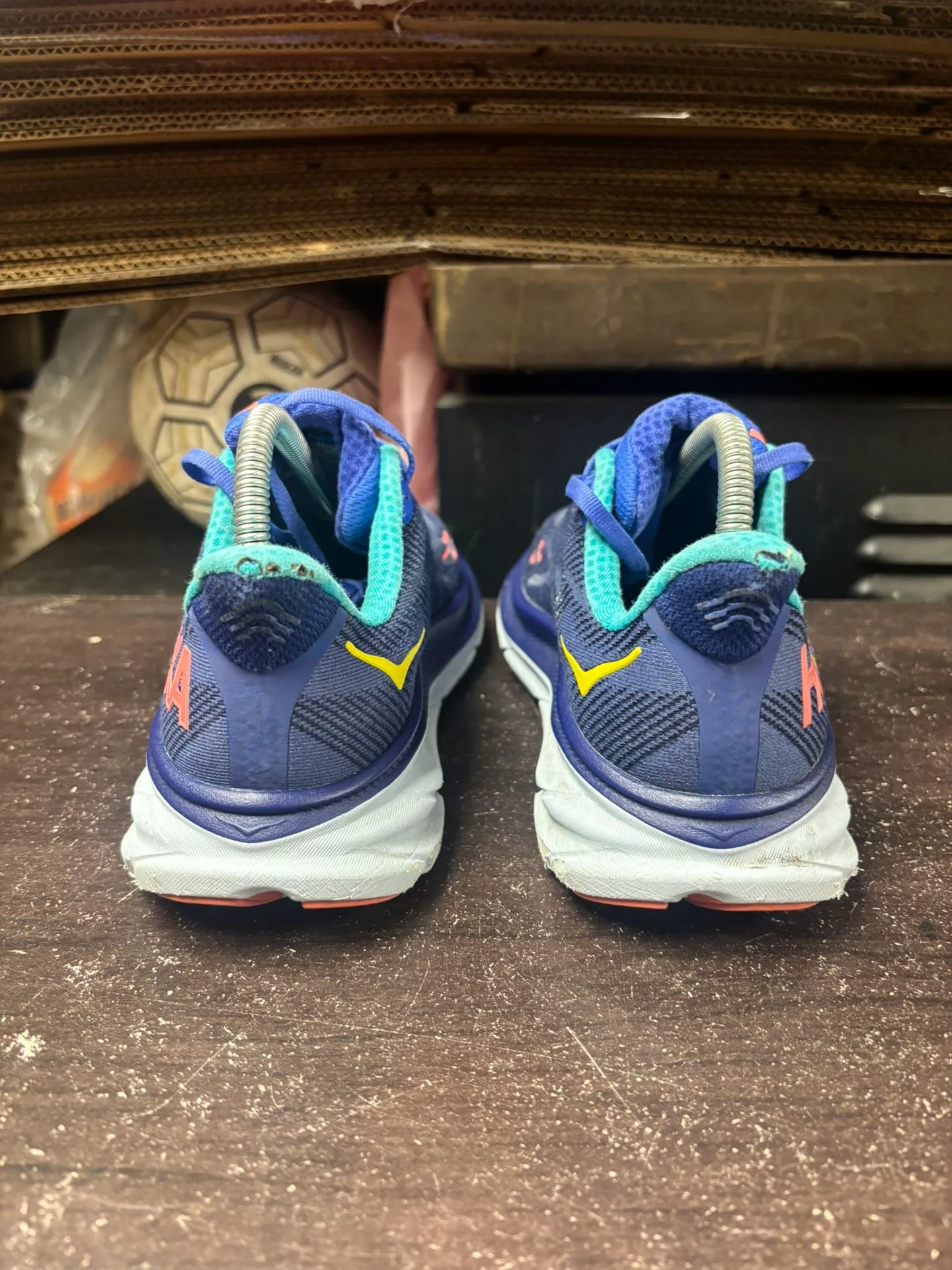 Hoka One One Clifton 9 Bellwheather Blue image indicator(4)