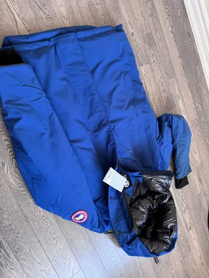 Canada Goose Northern Night winter jacket image indicator(2)