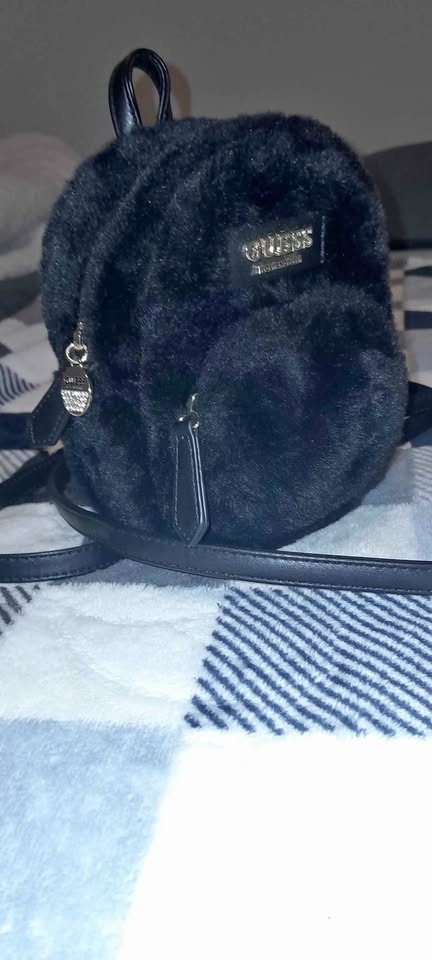 Brand new mini guess backpack !