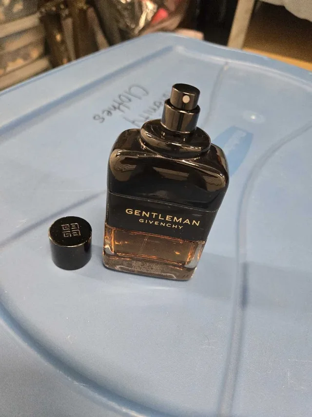 Gentleman givenchy Eau de Parfum Reserve Privée image indicator(4)