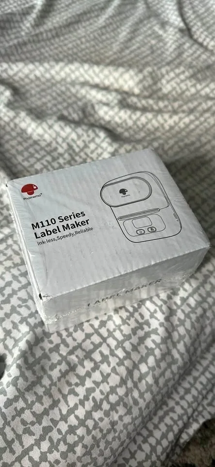 M110 series label maker