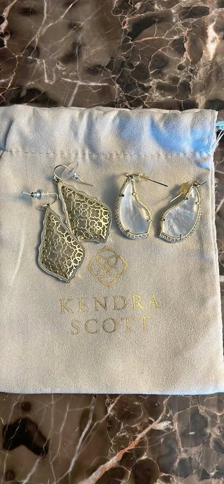 Kendra Scott earrings (price for both with cloth bag)