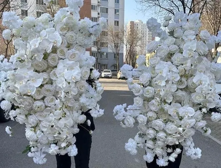 Floral For Rent image indicator(3)