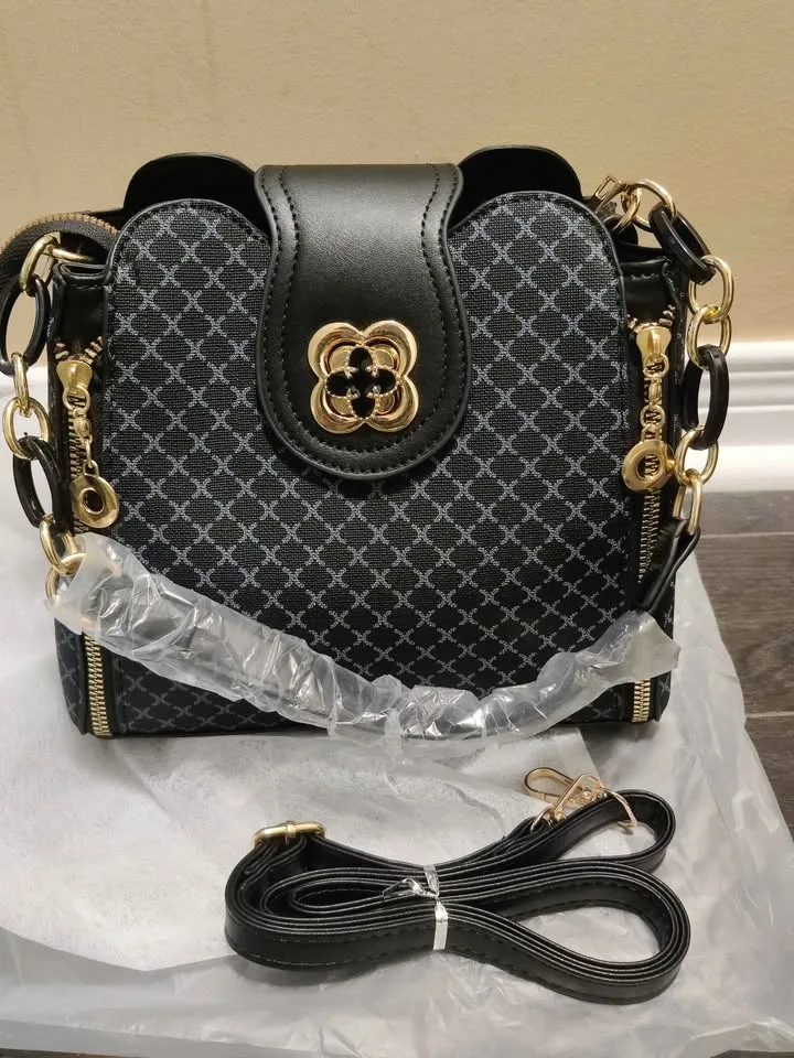 Brand new black color stylish women Hand bag image indicator(3)