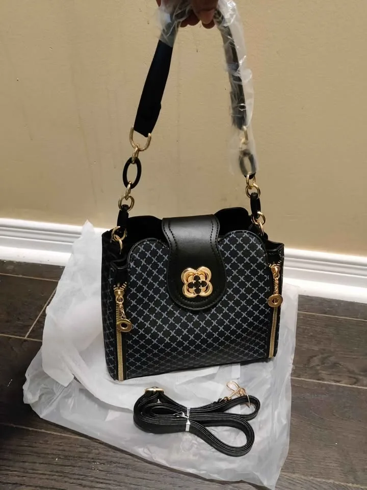 Brand new black color stylish women Hand bag image indicator(5)