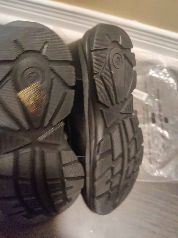 Brand new boys warm fleeced winter snow boots (read description) - photo 4