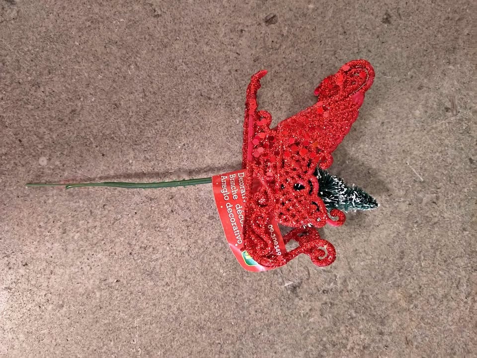 Free Christmas decor