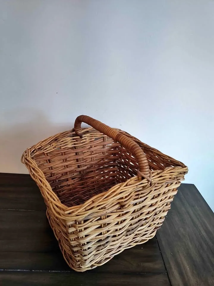 🧺 Large Wicker Basket