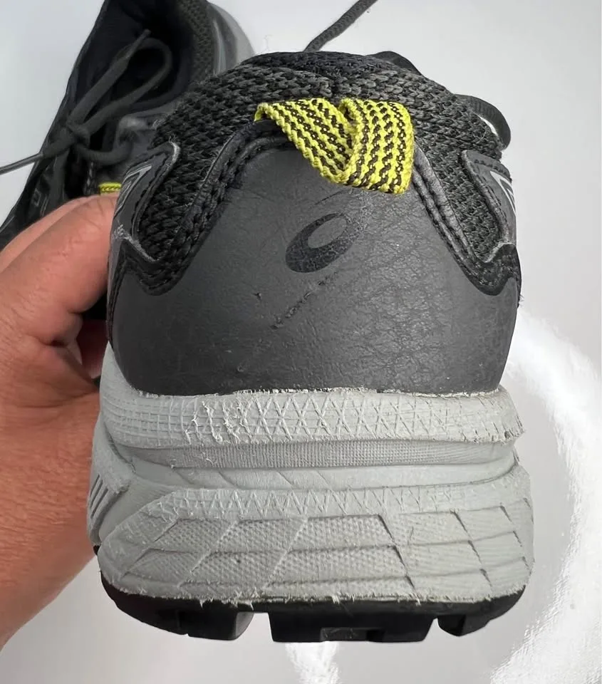 ASICS Gel-Venture Dark Gray 8 Boy’s Size 4 1/2 Shoes image indicator(6)