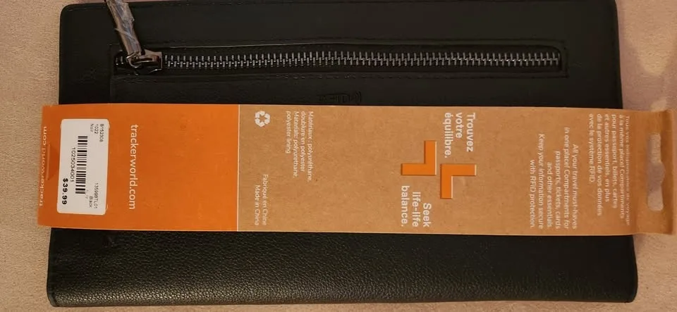 RFID Travel Wallet by Tracker Never Used image indicator(2)