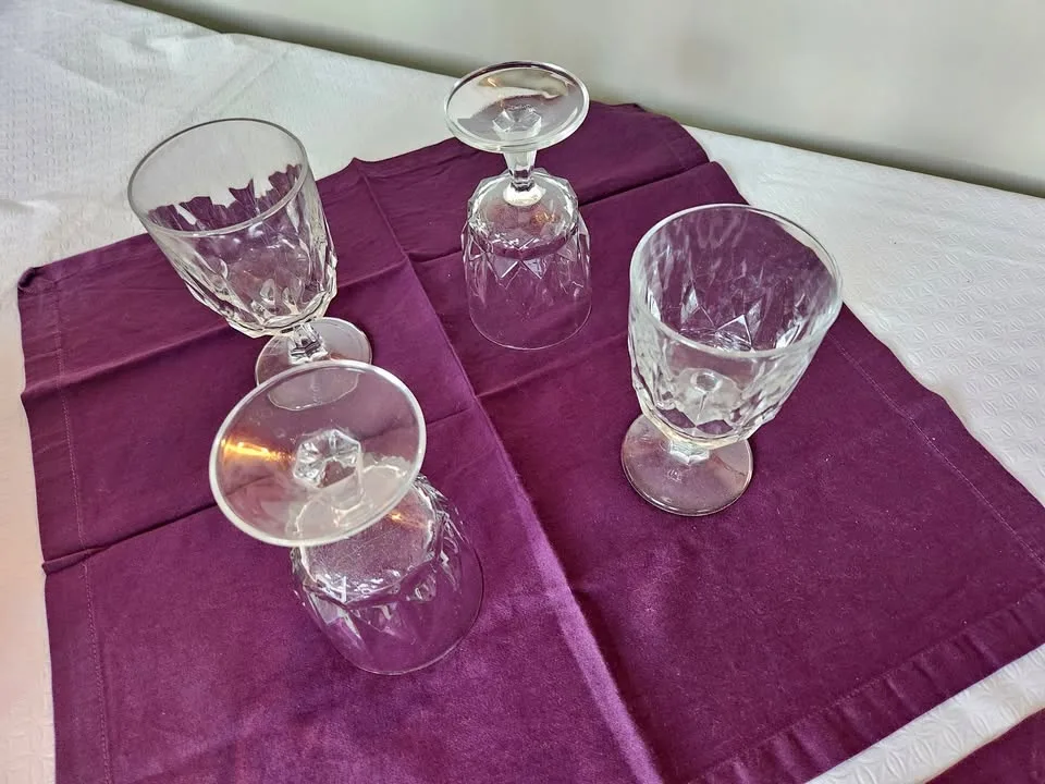 Handpainted Wine Glasses, Champagne Flutes, tumbersetc.