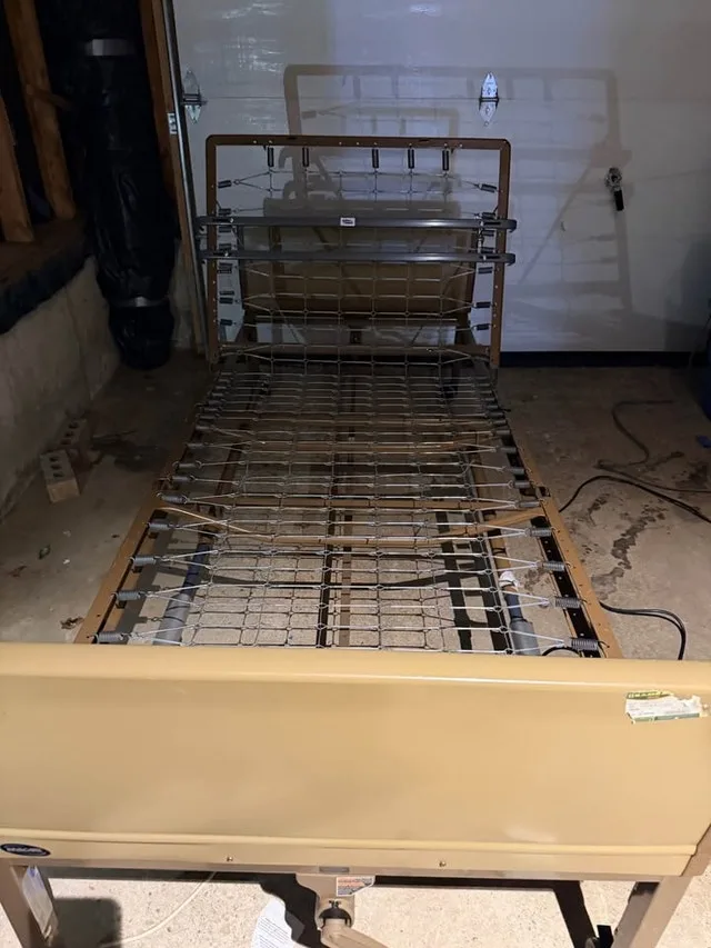 Invacare Hospital bed w/ side rails+ Drive Bedsore Mattress image indicator(2)