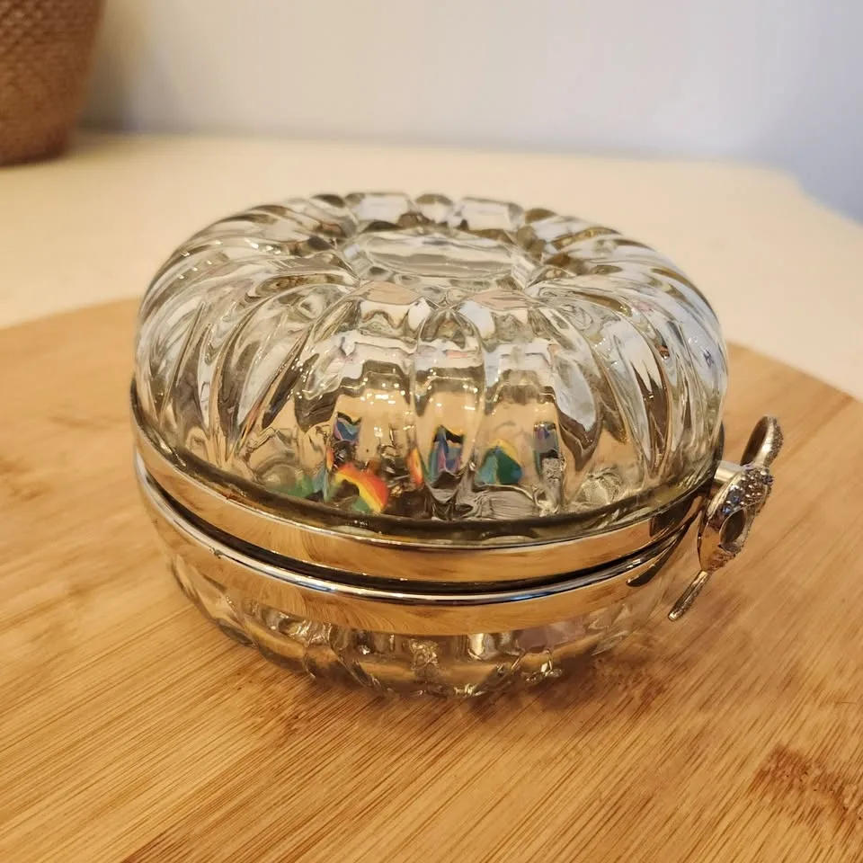 Glass Keepsake, Jewellery, Crystal, Trinket Box, Hinged image indicator(7)