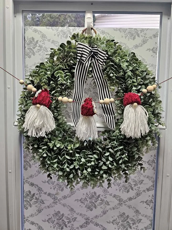 Personalized family Santa garlands