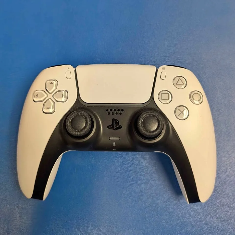 PS5 Dual sense controller