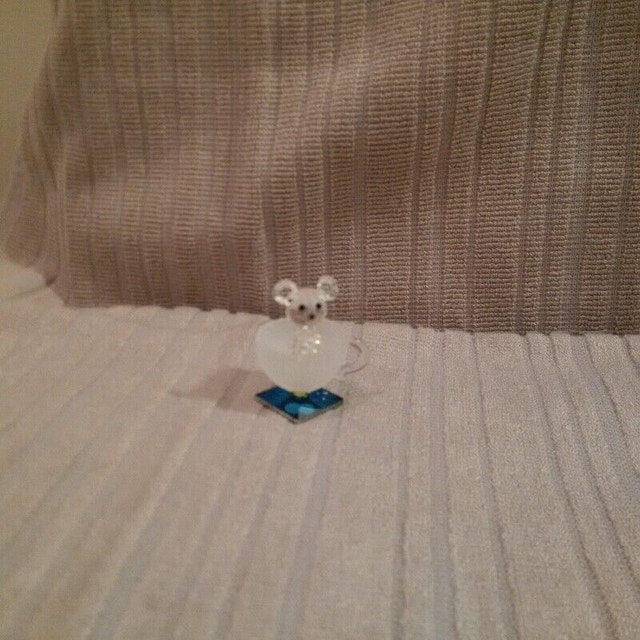 Crystal mouse in teacup - photo 2