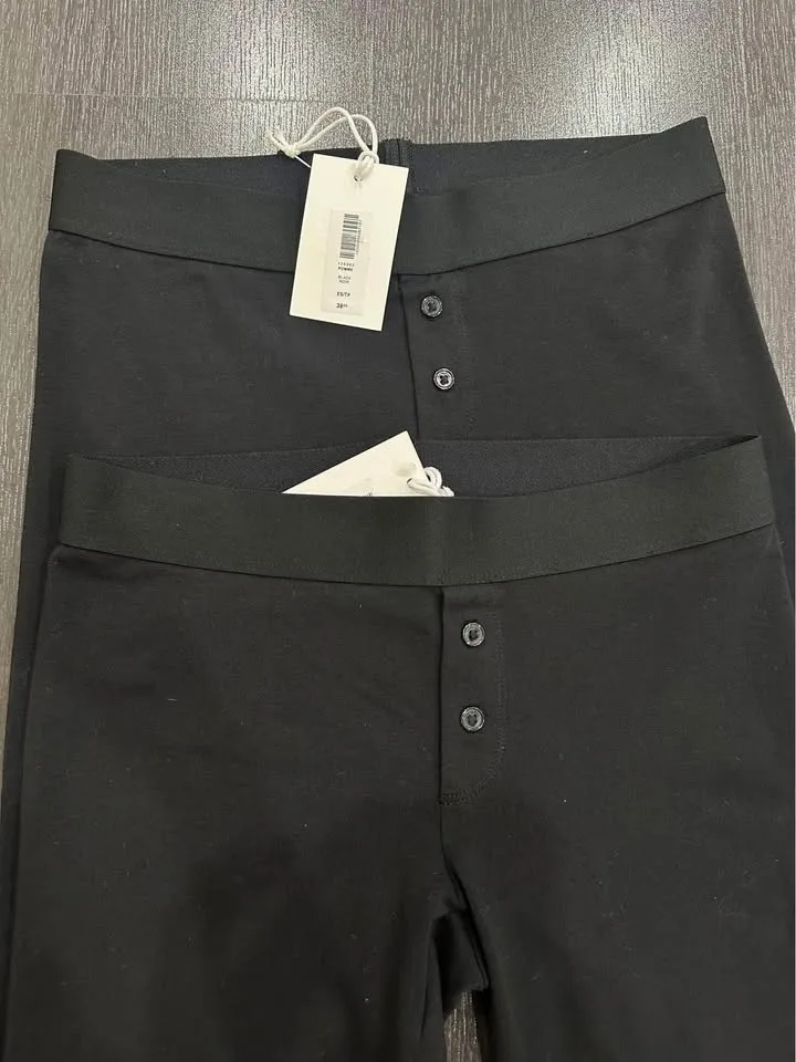 Aritzia Chill Pomme Capri Size XS NWT image indicator(2)