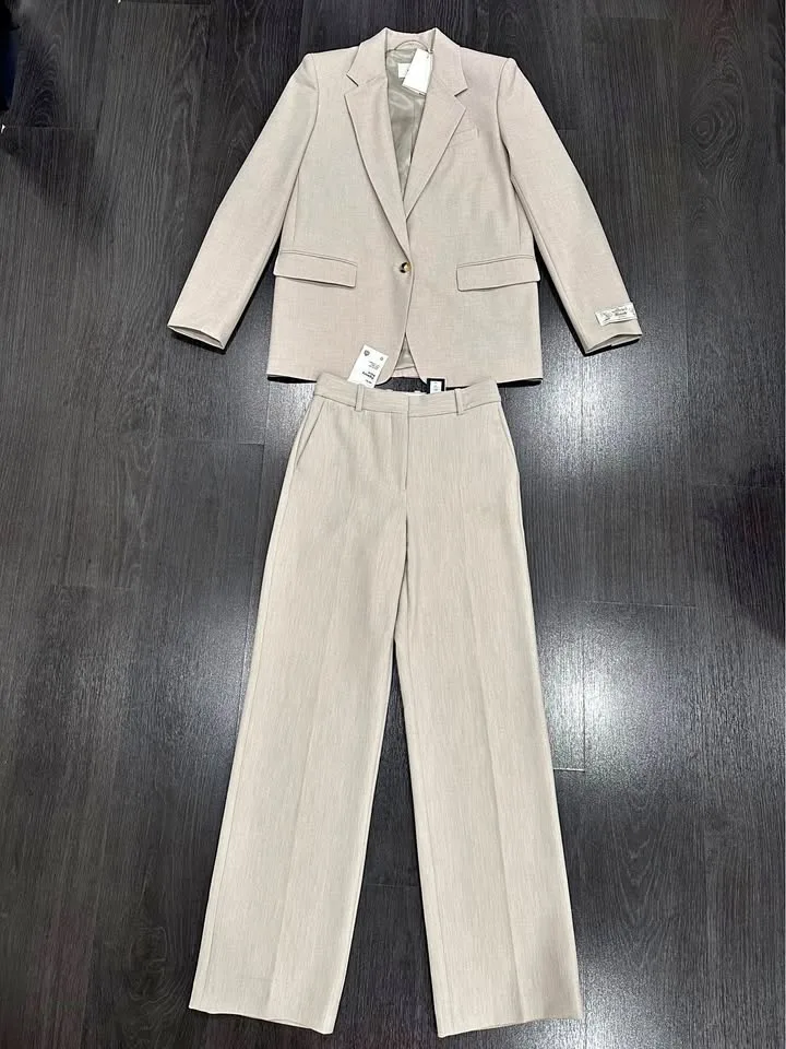 Aritzia Blazer & Agency Pants Set Size 0 NWT