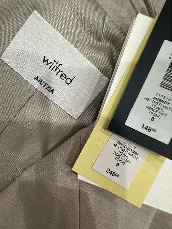 Aritzia Blazer & Agency Pants Set Size 0 NWT image indicator(5)