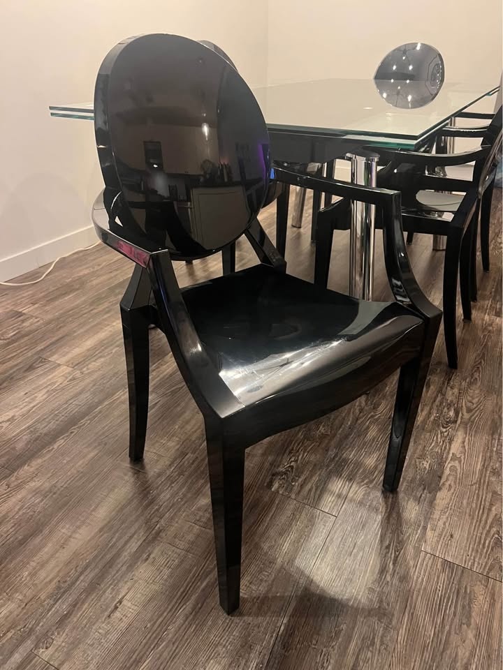 Dining Room Table with 6 Chairs - photo 5