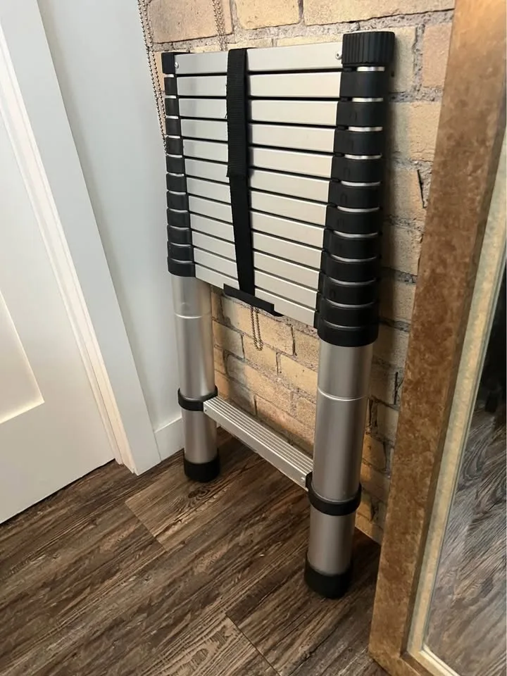 Extendable Ladder 12.5FT image indicator(3)