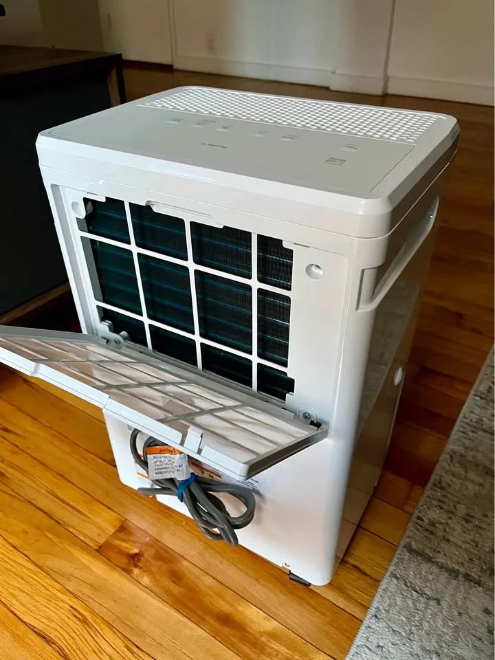 Dehumidifier GE 22-Pint with Smart Dry (NEW) image indicator(3)