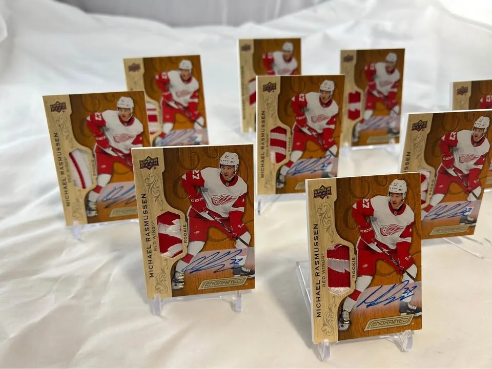 Lot Of 9 2018-19 UD Engrained Michael Rasmussen RPA /65 image indicator(2)