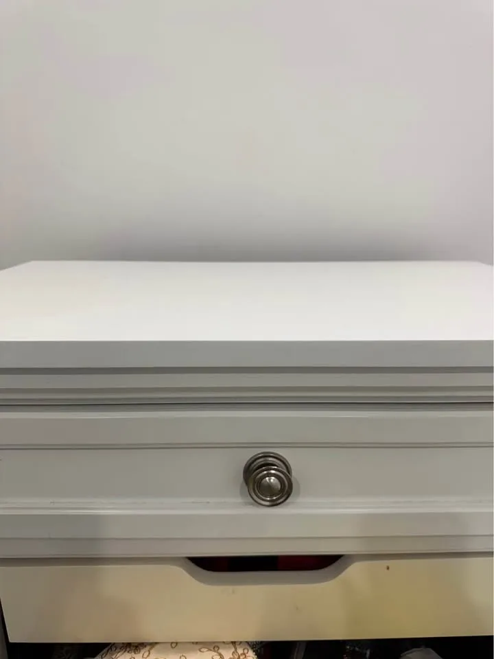 Ashley Robbinsdale nightstand like new image indicator(3)