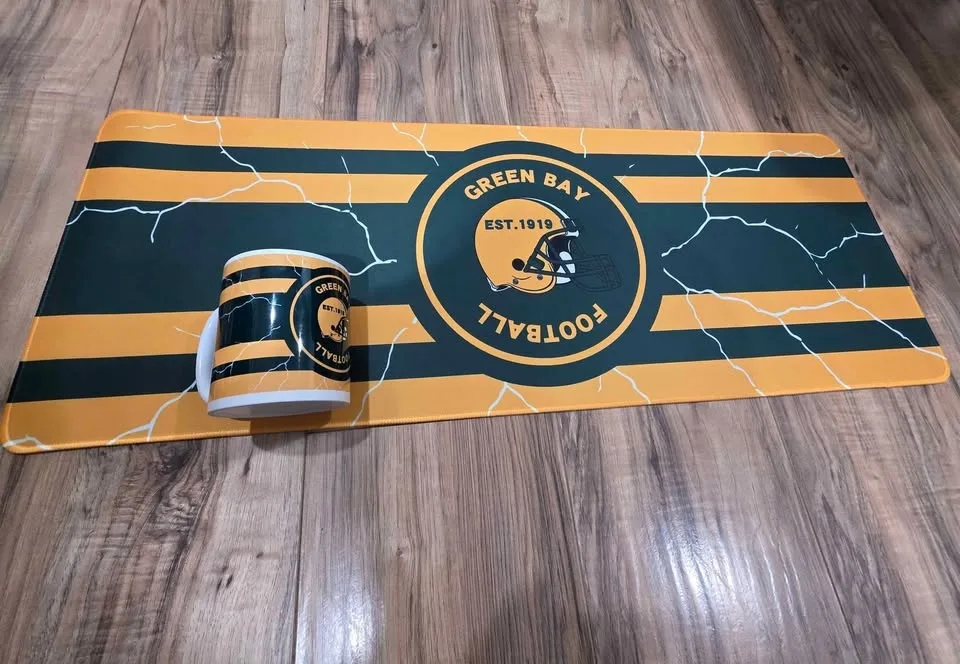 FOOTBALL FAN SET: cup, pillow, mouse pad image indicator(2)